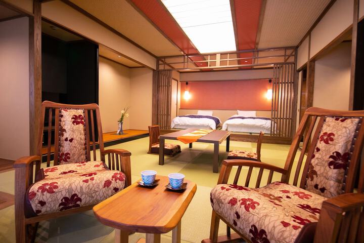Room 21 of 80