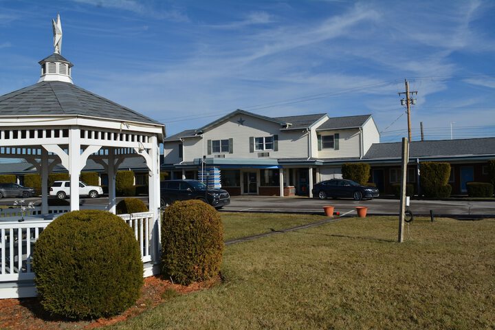 Hotel 33 of 34