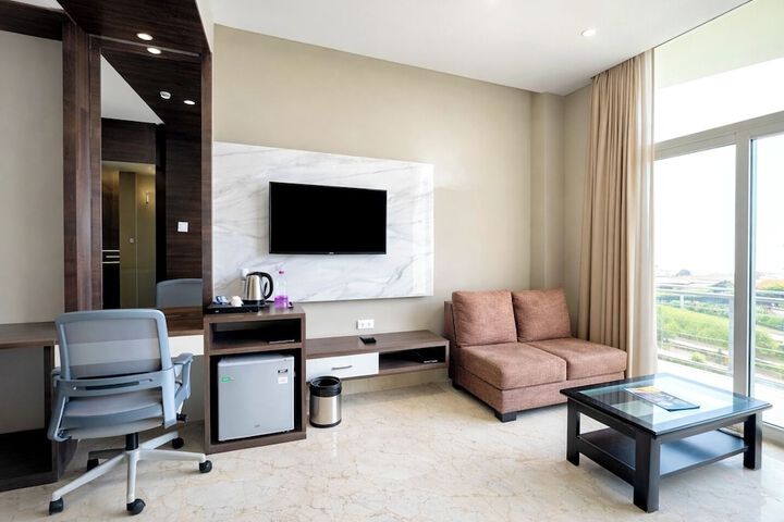 Room 3 of 10
