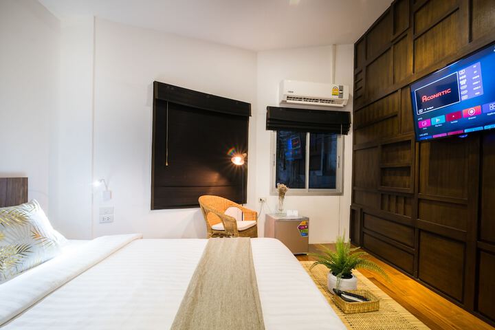 Room 45 of 108