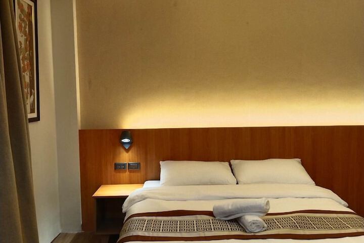 Room 13 of 39