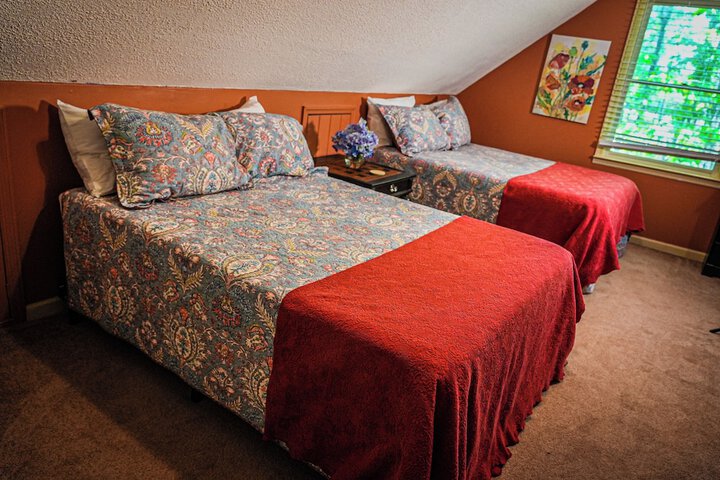 Room 44 of 232