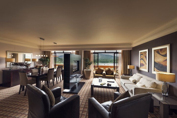 Room 20 of 74