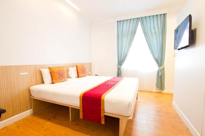 Room 29 of 65