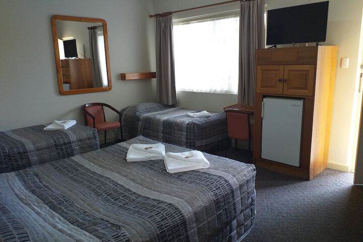 Room 5 of 63