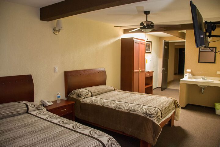 Room 9 of 52