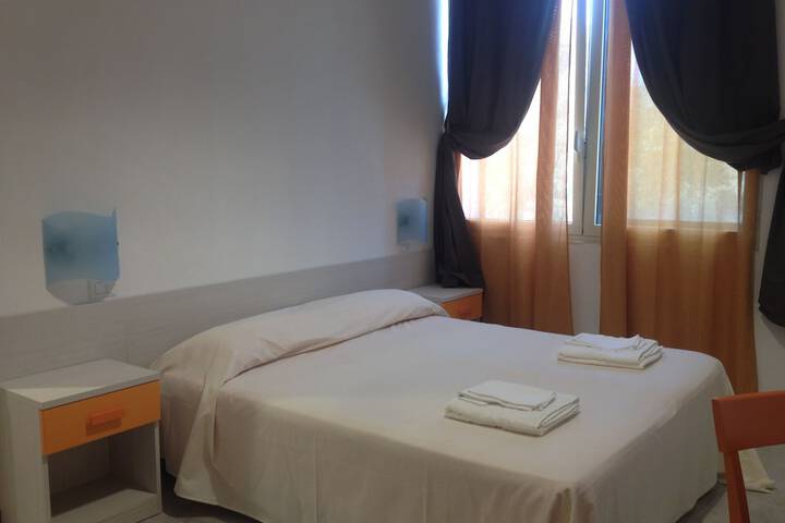 Room 17 of 32