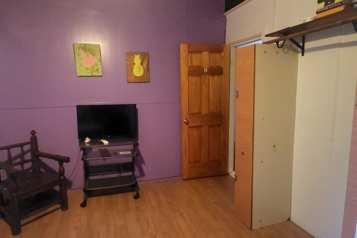 Room 12 of 81