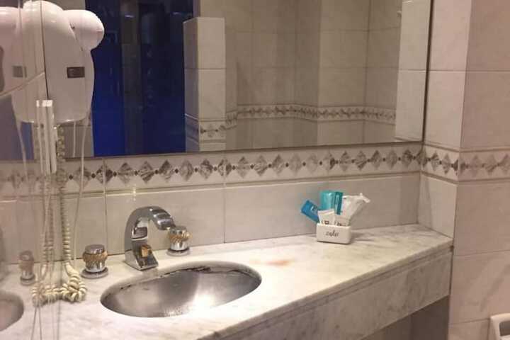 Room 41 of 57