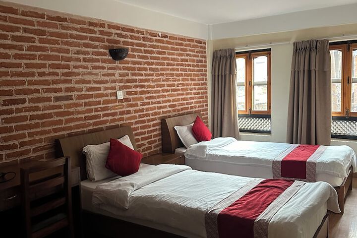 Room 15 of 66