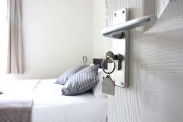 Room 9 of 9