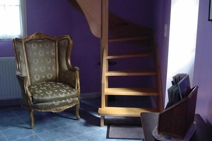 Room 6 of 62