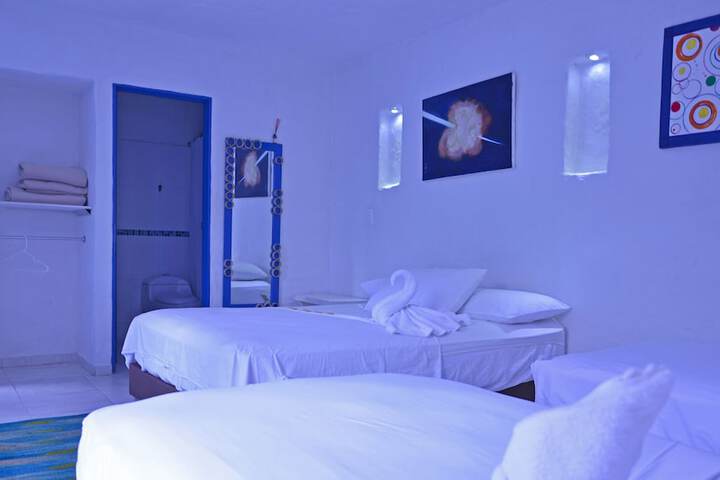 Room 26 of 100