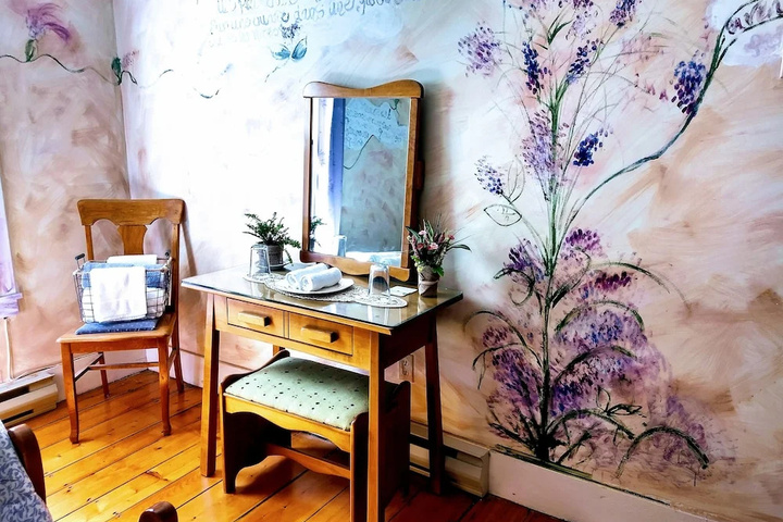 La maison Rose Alma Couette et Café