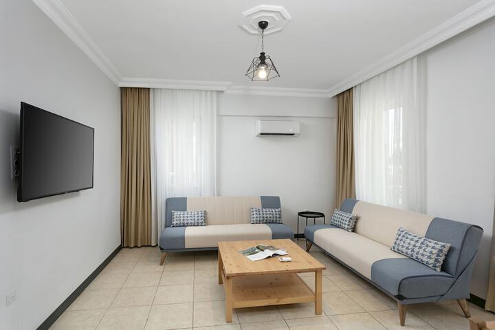 Room 5 of 19