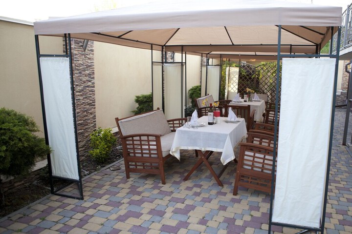 Terrace/Patio 37 of 38