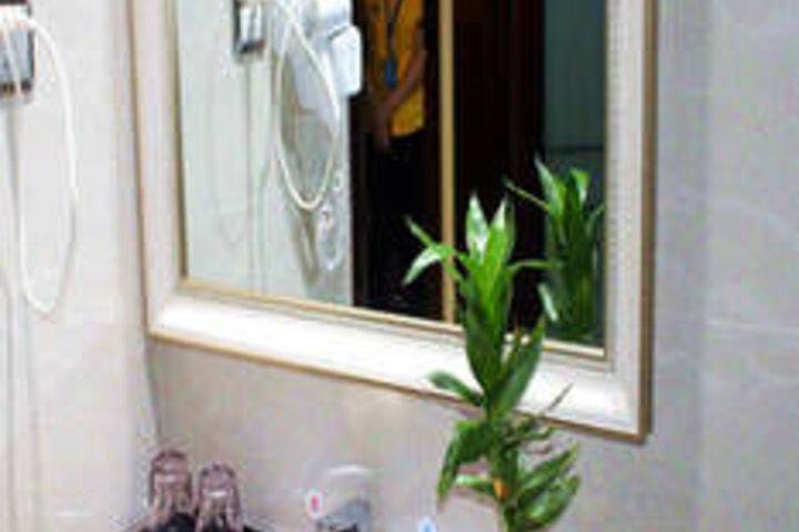Room 7 of 50