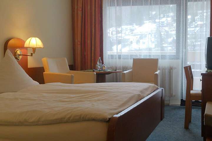 Room 5 of 47