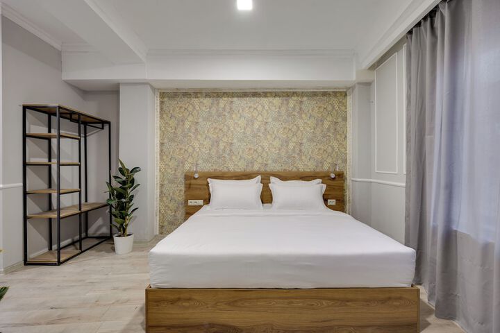 Room 4 of 23