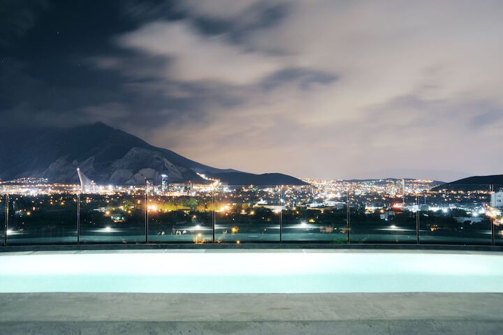 Pool 40 of 59