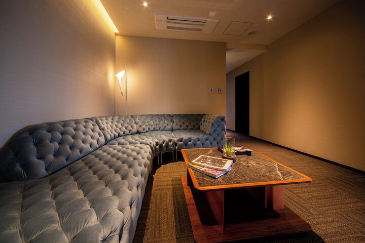 Room 4 of 38