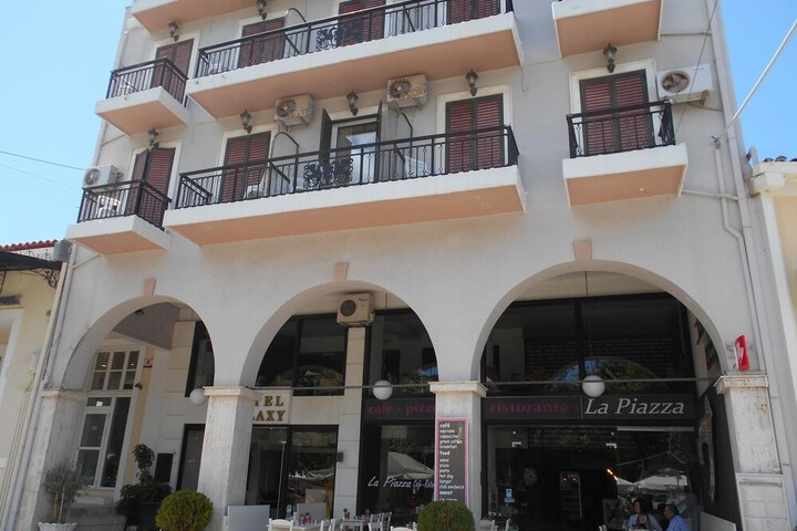 Hotel 4 of 24