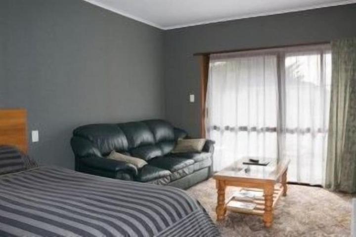 Room 12 of 64
