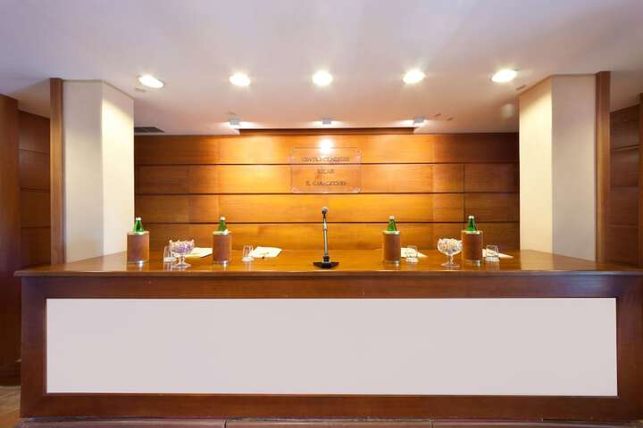 Business Center 42 of 53