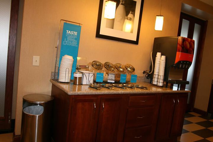 Breakfast area