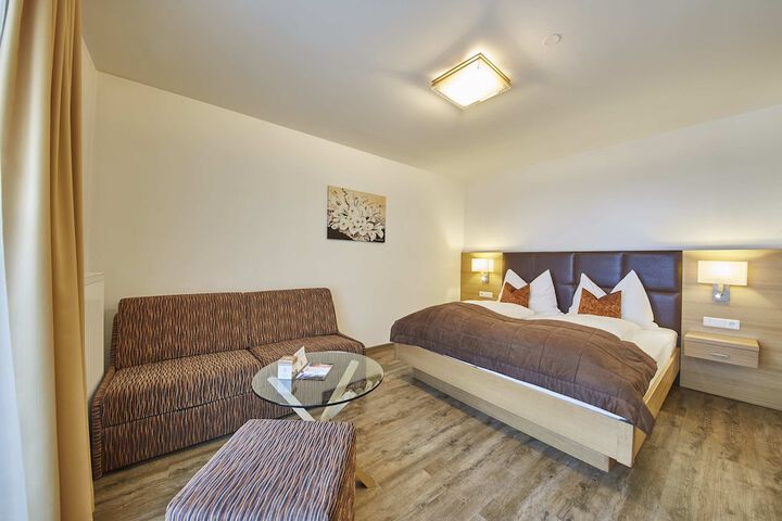 Room 34 of 189