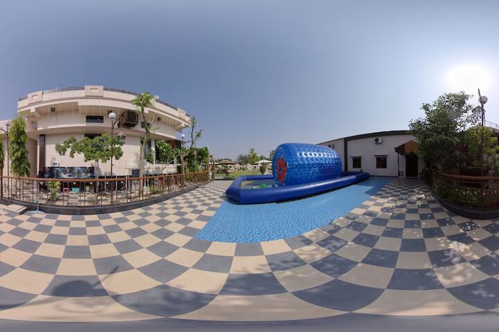 Pool 5 of 18