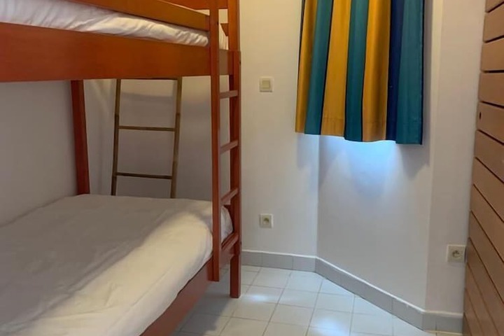 Room 19 of 113