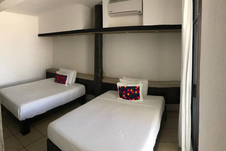 Room 14 of 34
