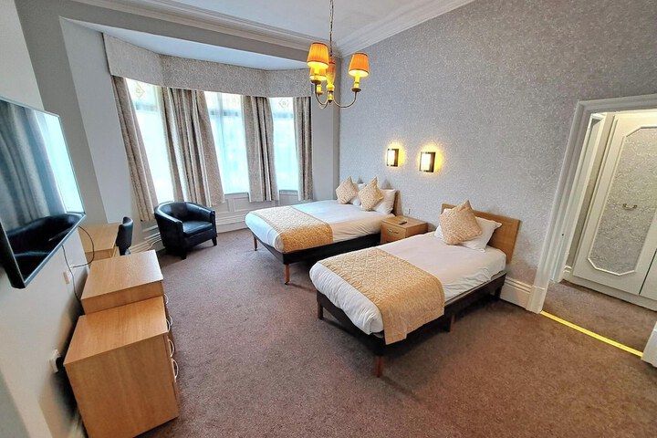 Room 22 of 47