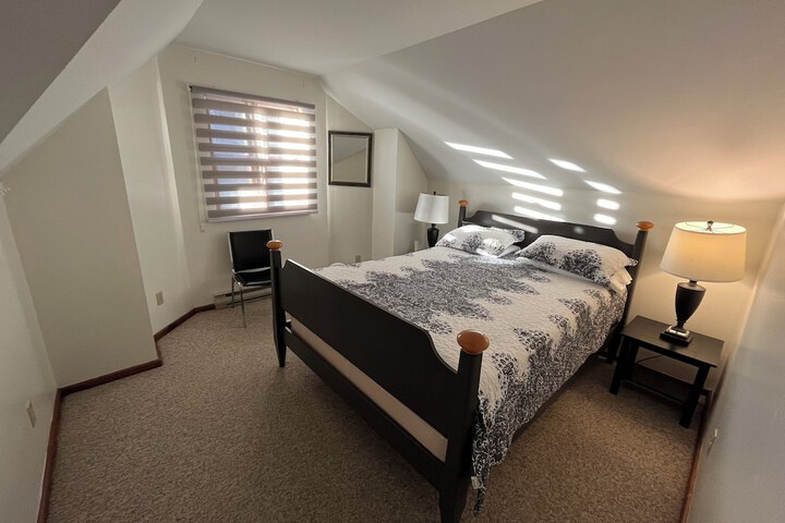 Room 9 of 51