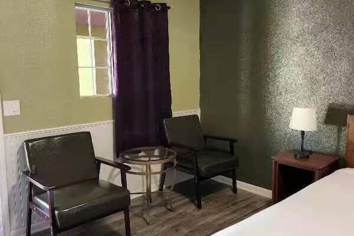 Standard King Bed Kitchenette (9 of 19)