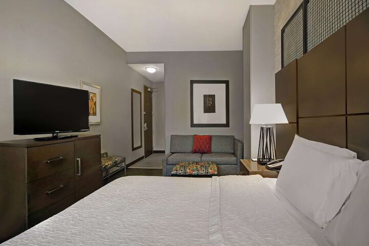 Room 11 of 60