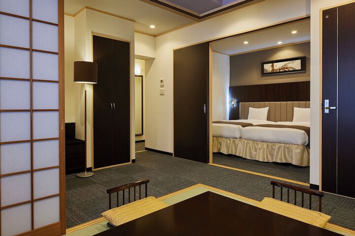 Room 11 of 67