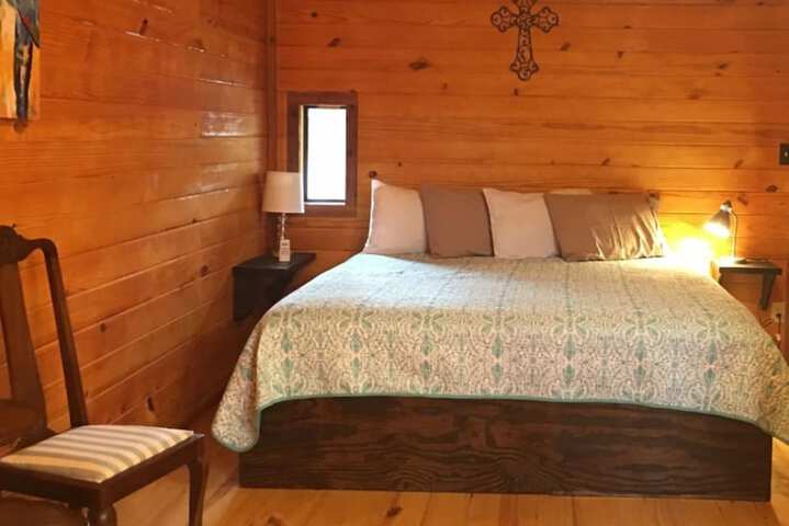 Room 46 of 107