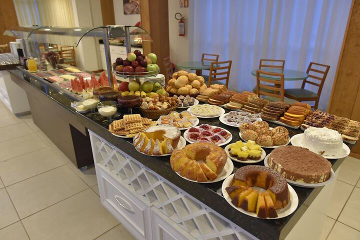 Breakfast/Coffee Service 33 of 39
