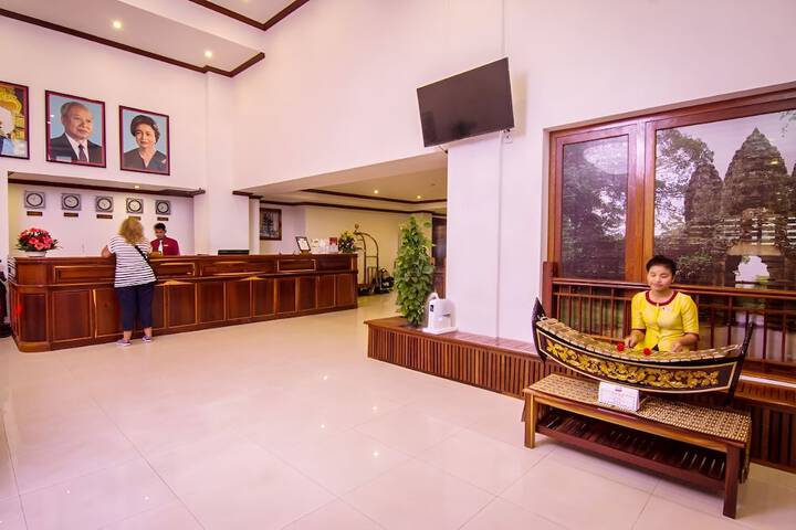 Hotel Interior 6 of 133