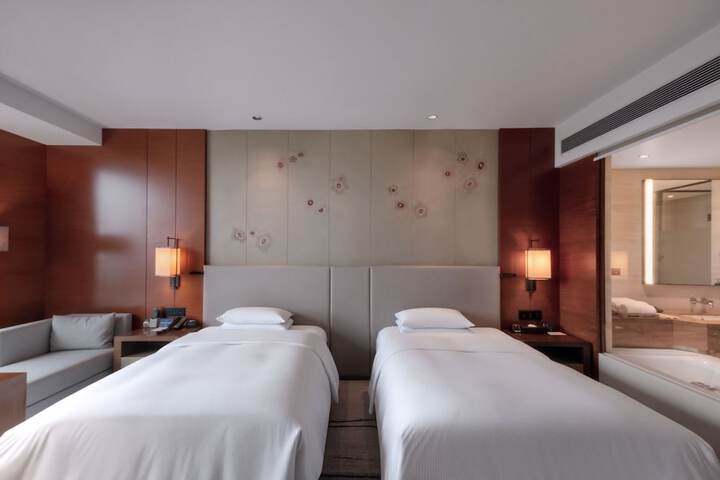 Room 21 of 149