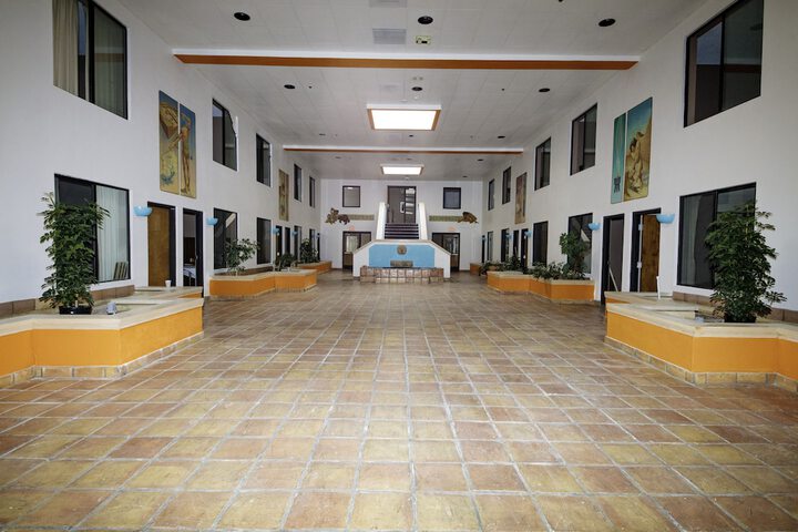 Business Center 24 of 30