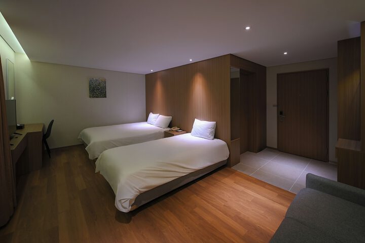 Room 29 of 69