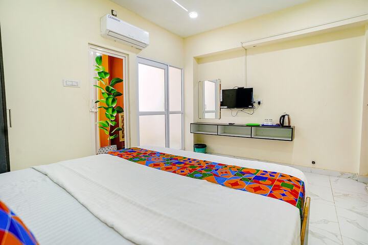 Room 16 of 33