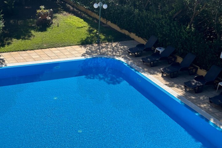 Hotel with Pool