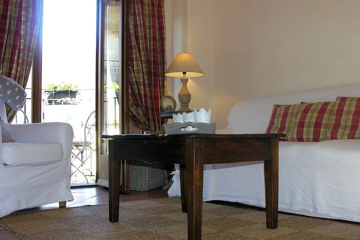 Room 9 of 20