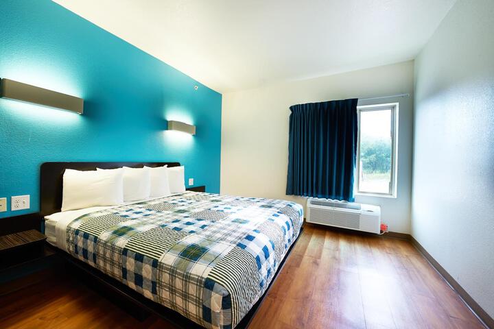 Room 10 of 45