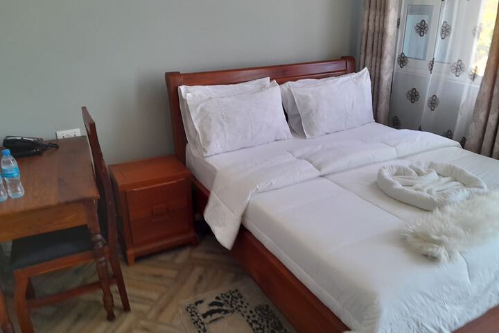 Room 48 of 74