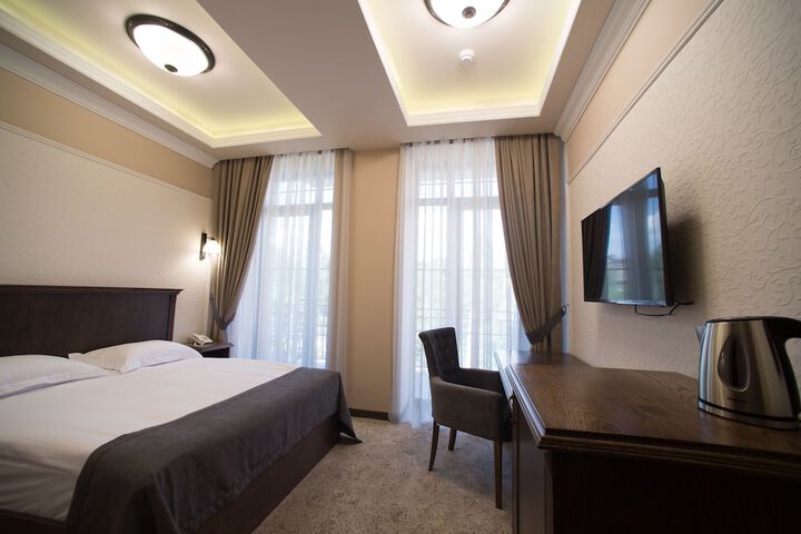 Room 11 of 47